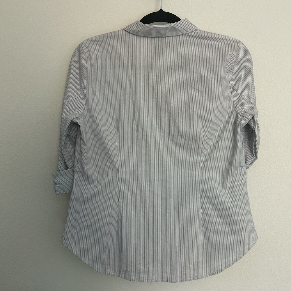 Worthington Women’s Gray Black and White Striped 3/4 sleeve Shirt - Picture 2 of 4